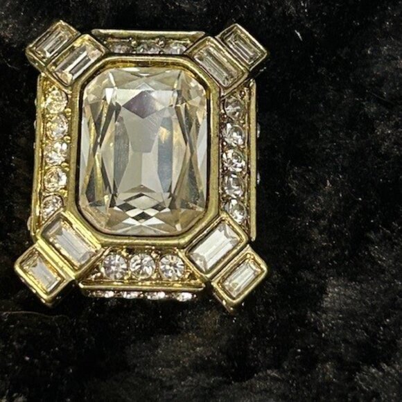 Heidi Daus Clip Earrings Estate Splendor Clear Crystal Rectangular Gold Tone OS - Picture 4 of 12